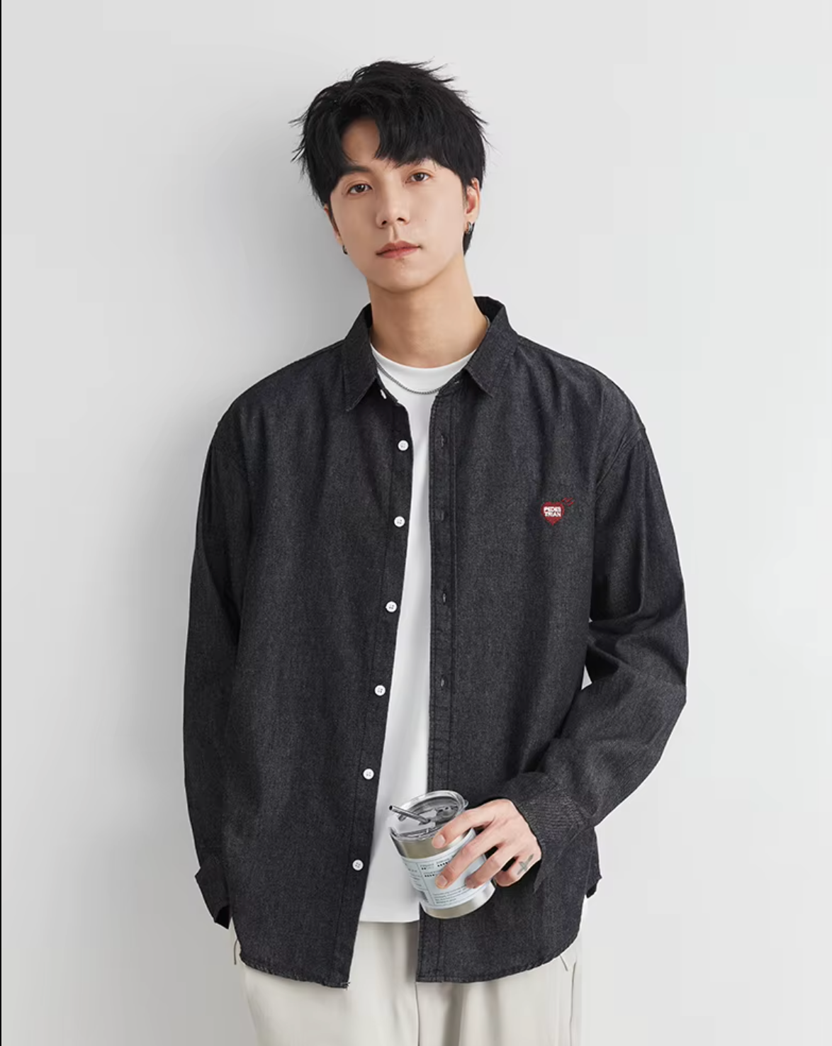 CHEMISE EN JEAN BRODÉE